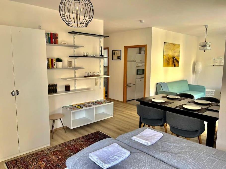 Sonniges Apartment In Ruhiger Und Zentraler Lage 포르츠하임 외부 사진